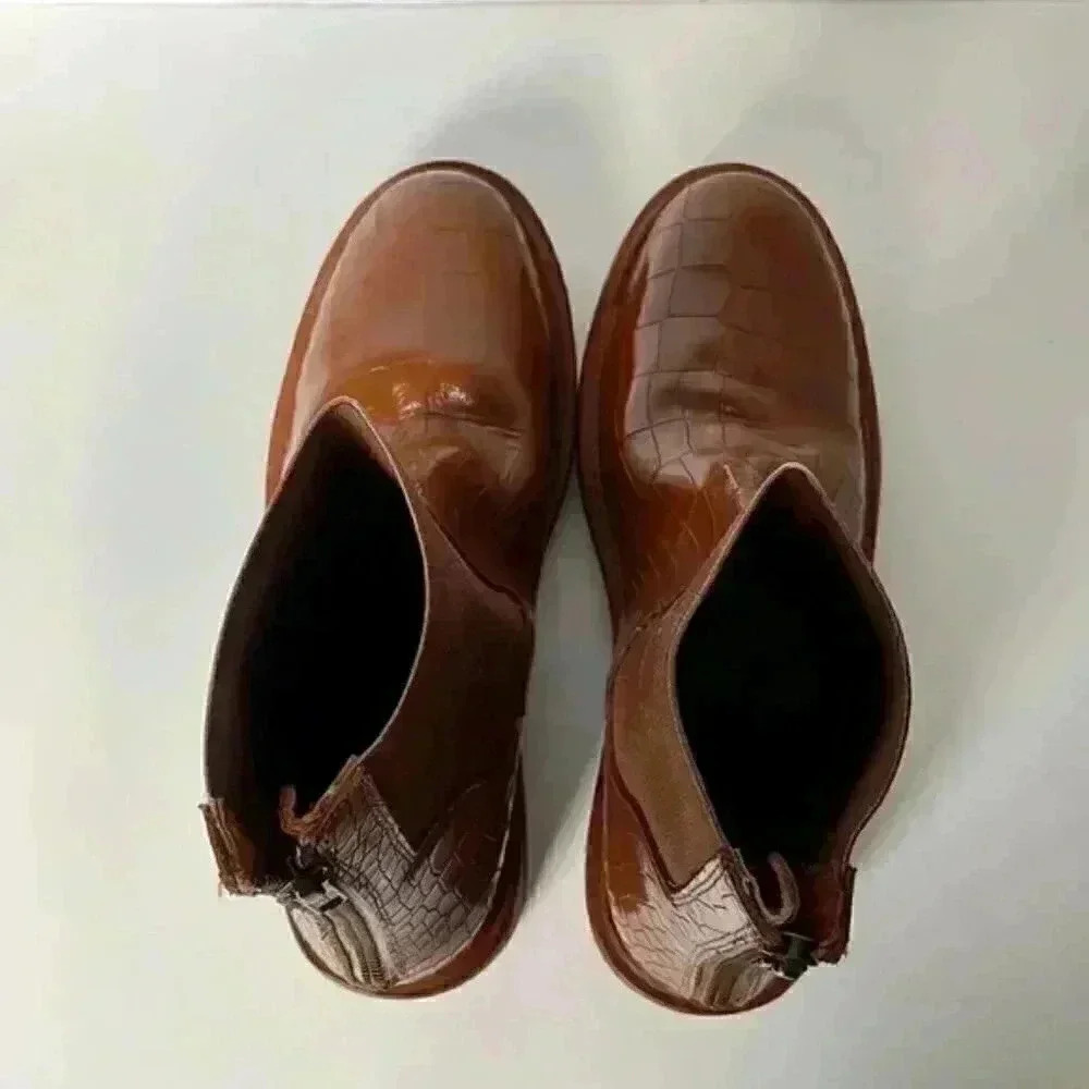 Free People Arlo Sante Fe Chelsea Boots - Picture 7 of 7